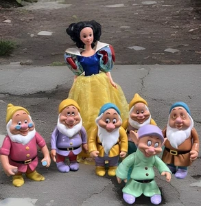 Muñecas Blancanieves y los siete enanitos Mattel 1992 - Imagen 1 de 24