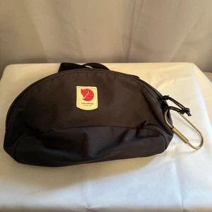 Fjallraven Mediano Ulvo Paquete de Cadera Negro Cremallera Bolsillo Cinturón Bolso Riñonera Cartera - Imagen 1 de 14