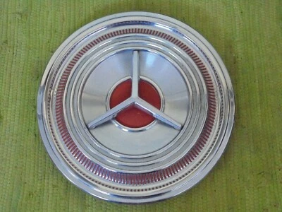Oldsmobile 1959 Spinner 14" tapacubos Olds 59 cubierta de rueda roja Foto 1 de 3