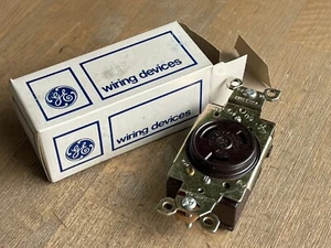 GENERAL ELECTRIC GL 0720 BROWN SINGLE GROUNDING LOCKING RECEPTACLE 2P 20A NEW - Picture 1 of 6