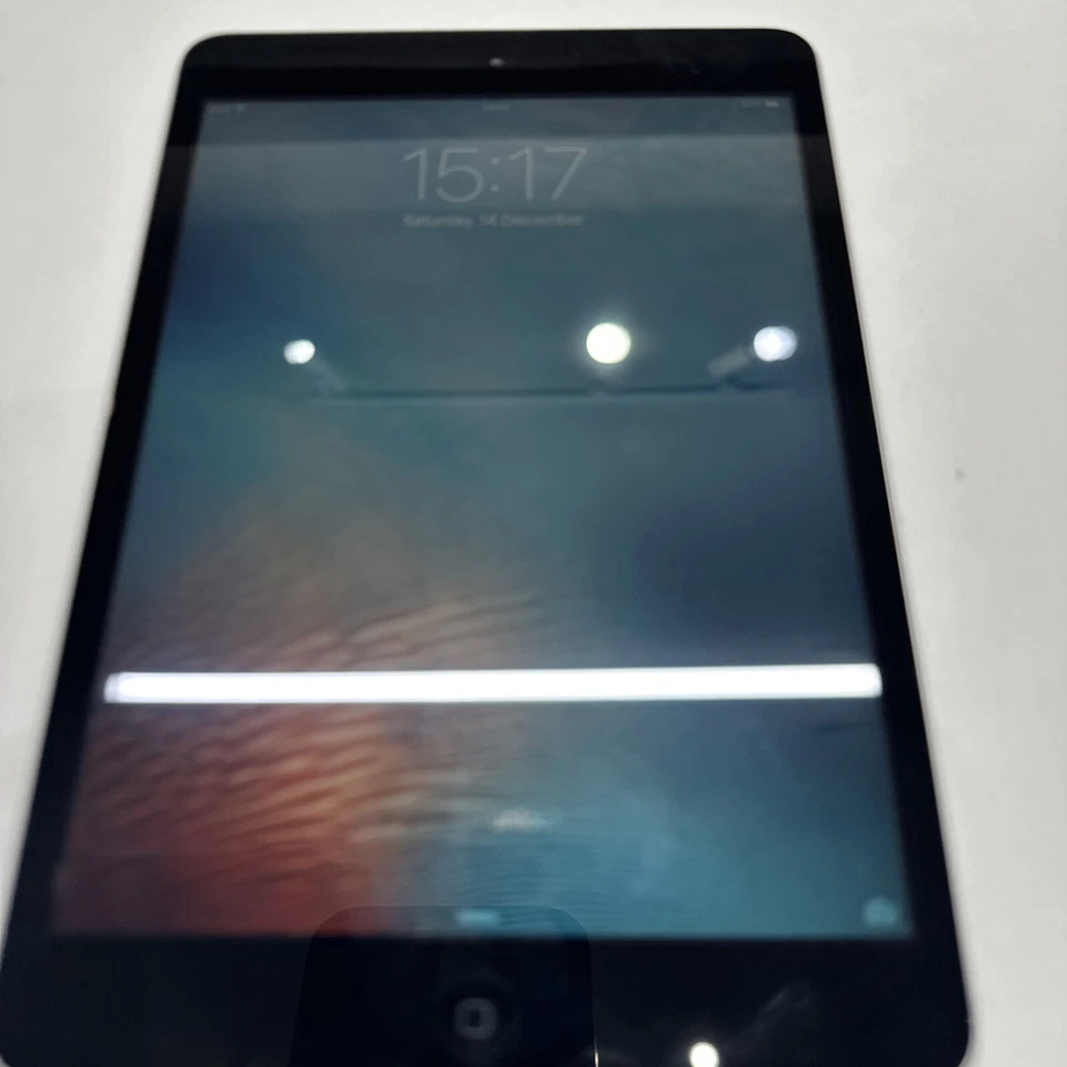 Apple iPad mini 1st Gen -A1432 - Wi-Fi Only -old model- Grey Cheap Tablet read d - Image 1 of 3