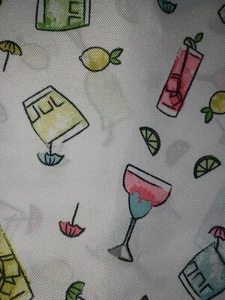4 Isaac Mizrahi  Cocktail polyester print napkins 18" sq. - Bild 1 von 4