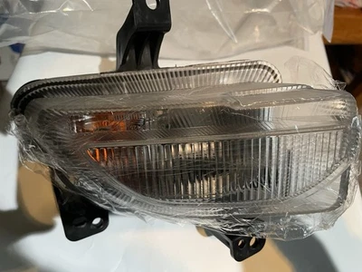 68256432AA Driver Side Front Left Park Turn Signal Light Jeep Renegade 2015-2018 - Image 1 of 3