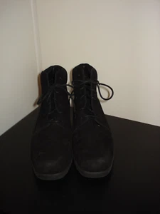 NWOB ROCKPORT Women's Black Suede Ankle Boots size: 10M - Picture 1 of 5
