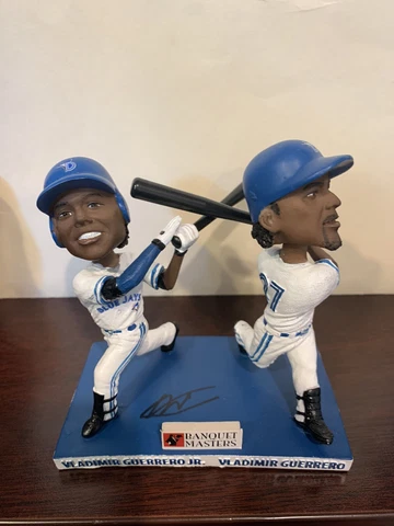 Vladimir Guerrero Jr & Sr Dunedin Blue Jays Dual Bobblehead SGA Signed Cover