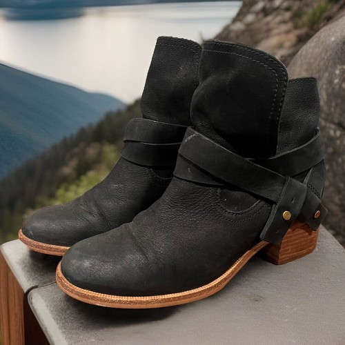 Stivaletti UGG neri Darling in pelle soletta shearling tacco a blocco donna misura 7 5