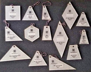 Set of 14 EZ Quilting Simplicity Mini Triangle Key Chains Templates - Picture 1 of 11