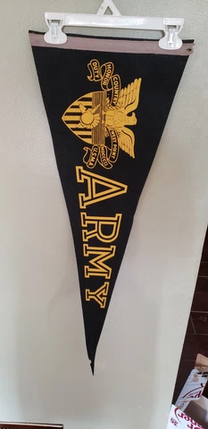 ARMY BLACK KNIGHTS VINTAGE ACADEMIA RETRO NCAA FELT PENNANT 11/13/21 Cover