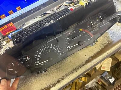 1992 BUICK SKYLARK REBUILT SPEEDOMETER CLUSTER HAD A V/6 ENGINE OEM # 16164744 - Image 1 of 4