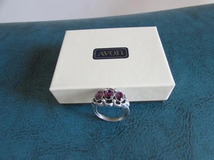 Vintage Silver Tone AVON 3-Stone Purple Amethyst Ring - 6-6.5 (EUC) - Picture 1 of 1