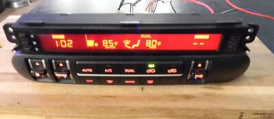 Kia Borrego Heater A/C Climate Control 09-11   972502J160    D2525KBO - Image 1 of 4