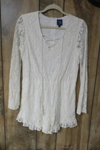 Disney’s Beauty and The Beast Floral Lace Bell Sleeve short Romper Junior size L - Picture 1 of 4