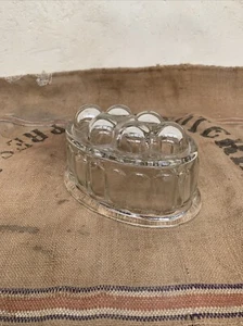Jelly Mould Vintage Glass Blancmange Mould L 17cm W 10.5cm - Picture 1 of 5
