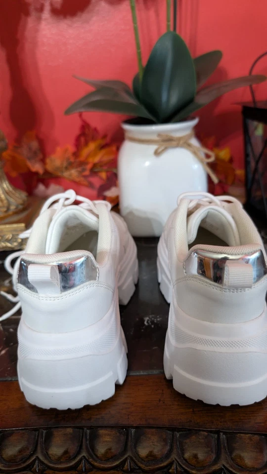 Zapatos de tenis blancos sin marca talla 5 para mujer Foto 1 de 4