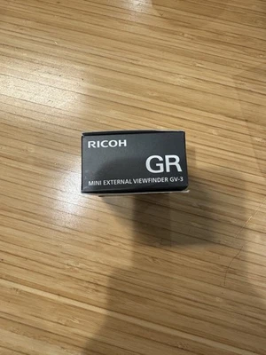 Mini visor Ricoh GV-3 con montaje en zapata para GR IIIX 37828 Foto 1 de 4