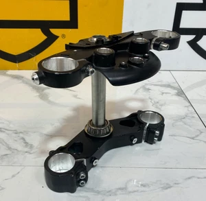 OEM 2024-2026 OEM Harley 49mm Front End Triple Trees Touring Models - Picture 1 of 10