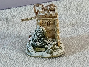 Christmas ornament Lilliput land Holy Post castle church Great Britian AA459 - Picture 1 of 7