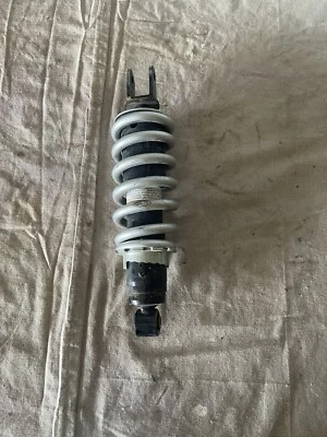 Suspensión amortiguador trasero 15 16 17 YAMAHA FZ07 FZ 07 FZ-07 Foto 1 de 2