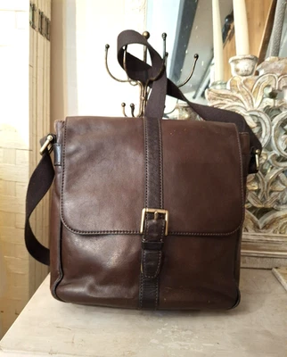 Men's FOSSIL Real LEATHER Tan Brown Crossbody Messenger Satchel Bag Medium - image 1 of 4