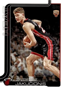 Base NBA #220 2025-26 Topps Jakucionis RC Miami Heat - Imagen 1 de 2