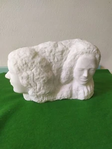 Bassorilievo in marmo raffigurante volti femminili - Foto 1 di 9