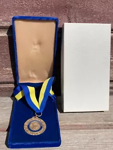 VTG PAUL HARRIS FELLOW ROTARY AWARD MEDAL w BOX CASE - Picture 1 of 3