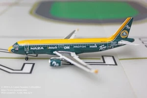 Phoenix Model Air Asia Airbus A320 Special Color Diecast Model 1:400 - Picture 1 of 1