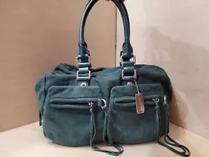 DKNY Umhängetasche grün Wildleder Reißverschluss Ledergriffe Nylon innen - Bild 1 von 12