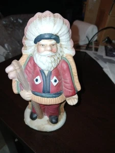 Vintage handbemalter Keramik Weihnachtsmann mit Indianerkopf Kleid - Bild 1 von 8