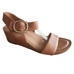 Sofft Vaya Leather Sandals Hook And Loop Luggage Brown Gold Hardware Size 10M - Picture 1 of 13