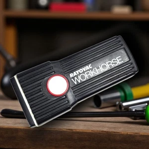 Linterna de bolsillo vintage Rayovac Workhorse pequeña 4,25" negra con batería AA - Imagen 1 de 9