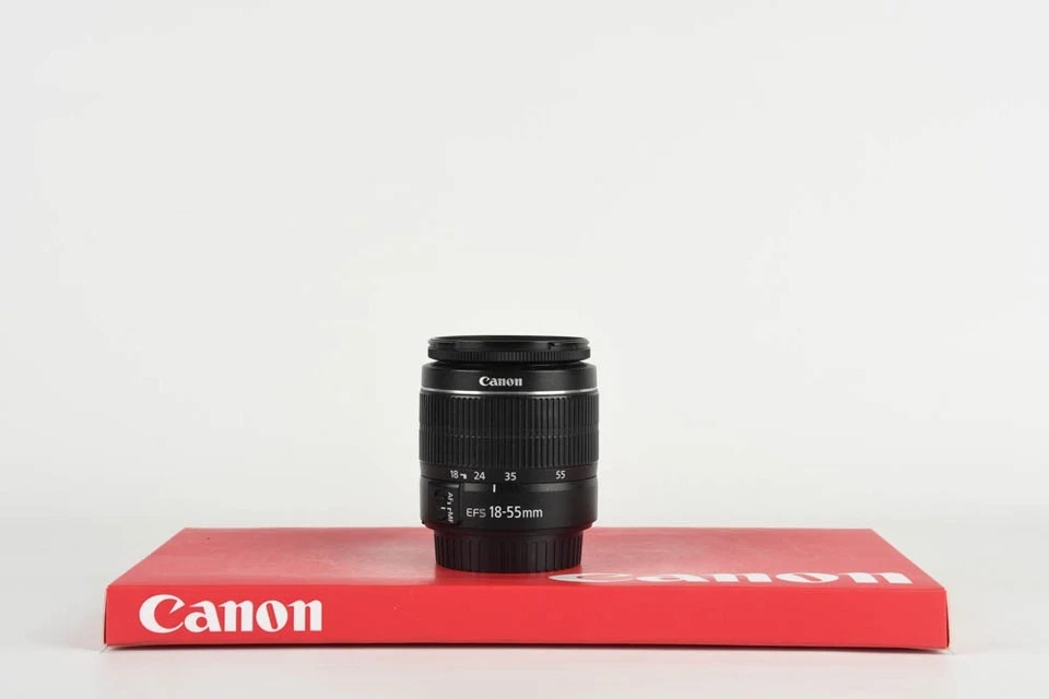 Canon 18-55mm F3.5-5.6 III  + 2 ANNI DI GARANZIA  - 2 YEARS WARRANTY - Immagine 1 di 1