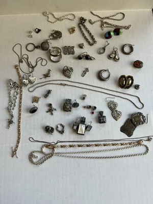 Lote de joyas de plata de ley 221,2 g todas marcadas 925 o esterlina. Foto 1 de 4