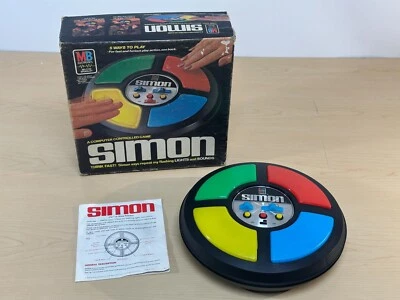 De colección 1978 Milton Bradley Simon Juego Luz Sonidos SOLO PIEZAS O REPARACIÓN Foto 1 de 4