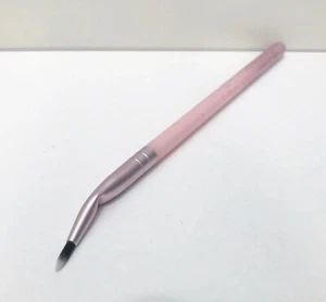 1x MAC 514SES Pink Bent Detail Brush for lining eyes, Travel Size, Brand New! - Picture 1 of 4