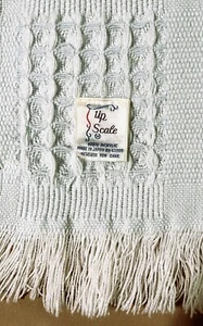 Vintage Up Scale Babydecke Plaid Pastell Blau Rosa Gelb 100% Acryl mit Fransen  - Bild 1 von 8