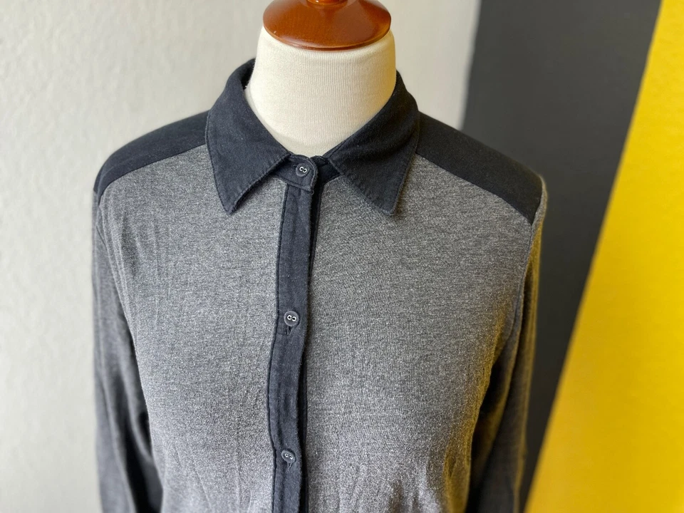 Camisa Vera Wang Mujer Mediana Dormir Gris Negro Botón Lados Divididos Foto 1 de 4