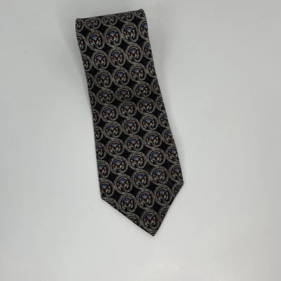 Corbata negra del Museo Metropolitano de Arte - gris azul y roja geométrica Foto 1 de 4