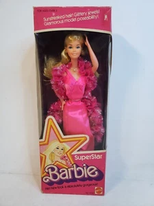 1976 SUPERSTAR BARBIE DOLL 1ST EDITION X STAND TAIWAN MATTEL 9720 NRFB - Picture 1 of 12