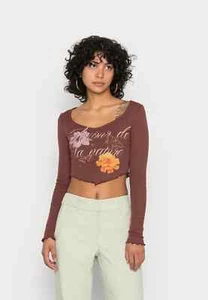 Urban Outfitters Amour De La Nature Long Sleeve Hanky Hem Top Size XS - Picture 1 of 10