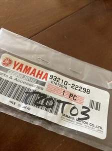 Yamaha 93210-22298 Junta Tórica Bomba De Aceite 800 FZ8 1000 FZ1 SR500 TT500 Etc - Imagen 1 de 2