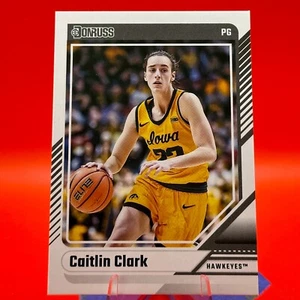 2024 Panini Collezione Caitlin Clark - Base Donruss #4 Caitlin Clark (RC) - Foto 1 di 2