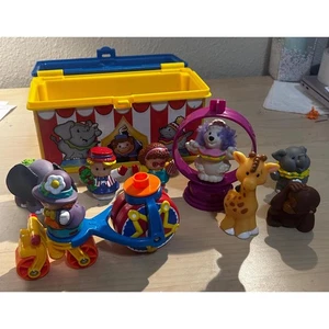 Fisher-Price Little People On the Go Lunchbox Circus Theme - Picture 1 of 8