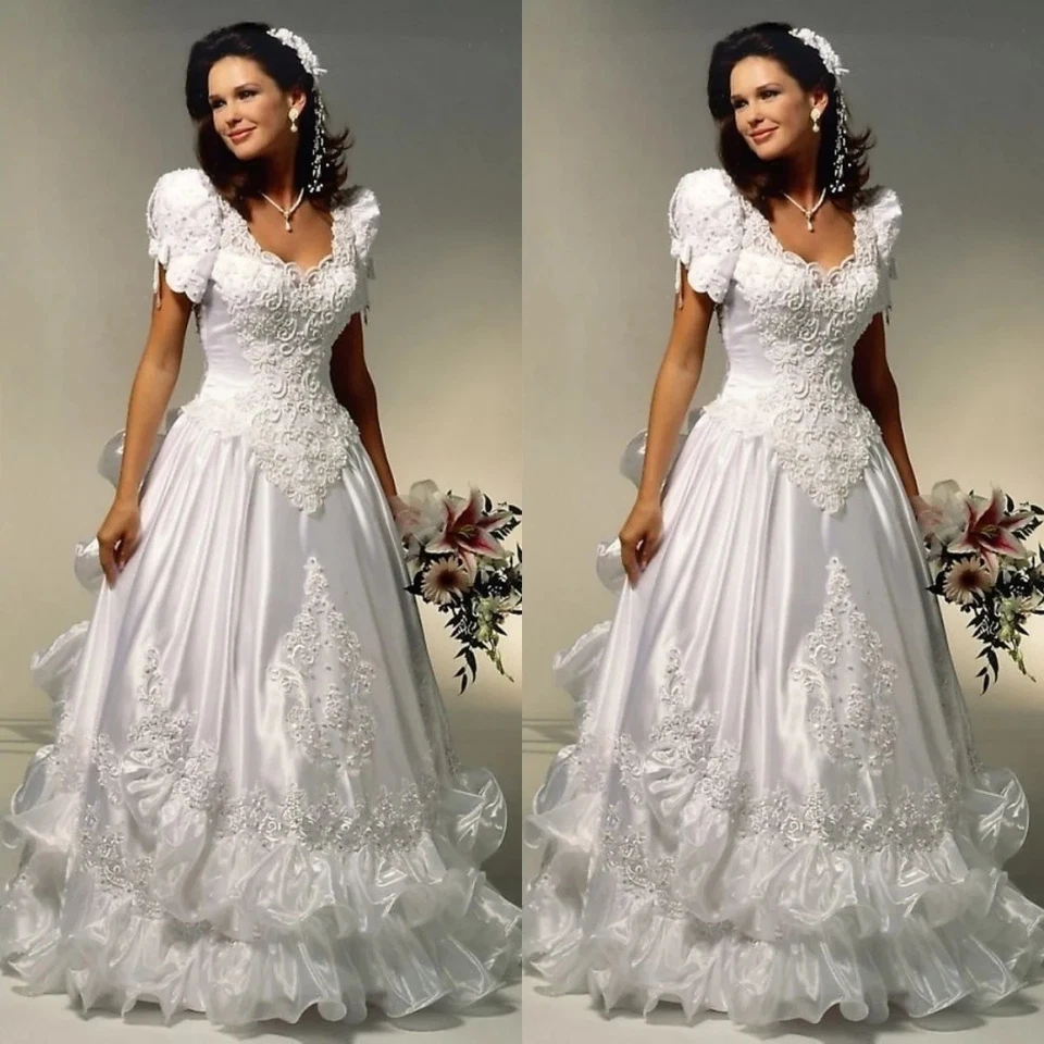 Vestidos de novia victorianos vintage apliques de encaje medieval con volantes vestidos de novia Foto 1 de 4