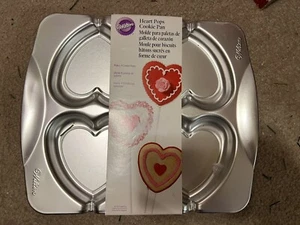 NIP Wilton Heart Valentine Cookie Sucker Pan - Picture 1 of 1