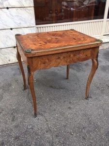 Elegante Tavolino da Gioco in Stile Luigi XV - Restaurato (in corso d'opera) - Foto 1 di 11