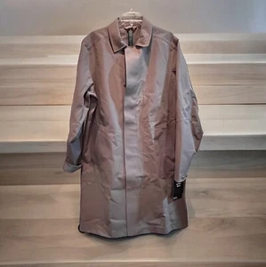 NWT Lululemon Mens New Venture Rain Coat Large Waterproof Windproof $298 - Picture 1 of 9