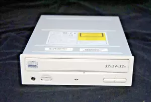 CD-RW BEIGE ASUS CRW-5224A Optical with IDE Ribbon Cable - Picture 1 of 10