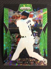 2019 Panini Prizm Tier III Lime Green Donut Circle /199 Tony Gwynn #290 HOF