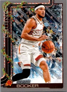2025-26 Topps Holiday #H124 Devin Booker Glitter Holiday - Bild 1 von 2